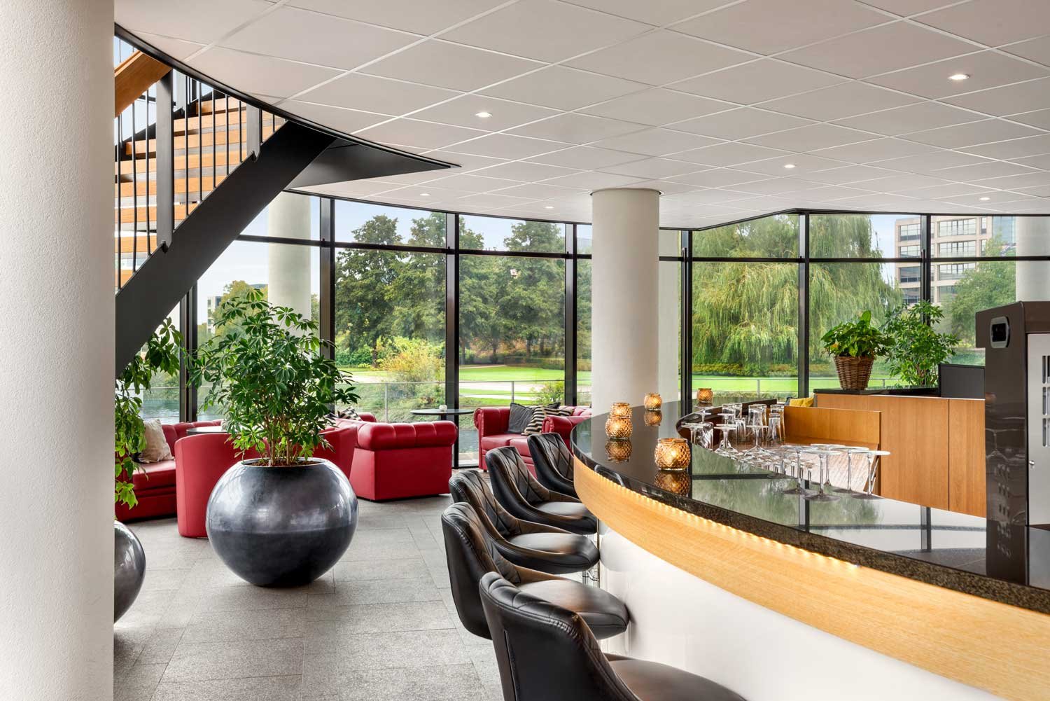 Amedia Hotel Amsterdam Airport, Trademark Collection by Wyndham - Bar - 1554158